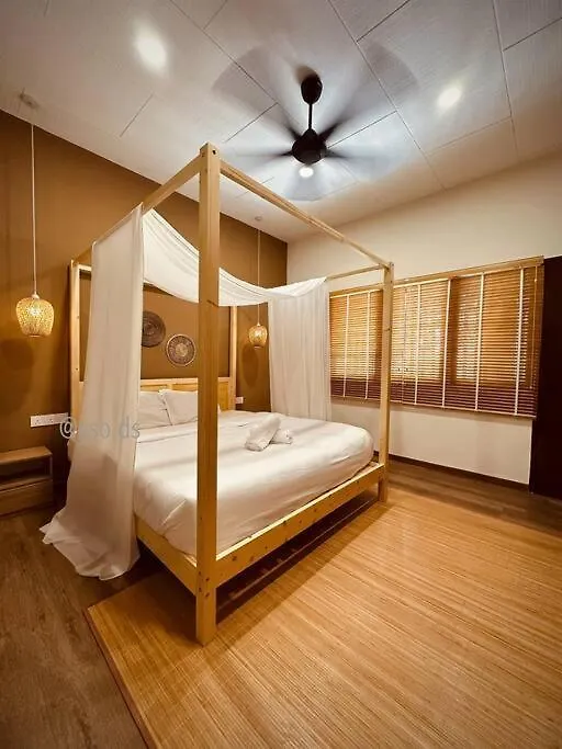 Bukit Lada New Grand Muji Style Villa At Central Penang 16Pax